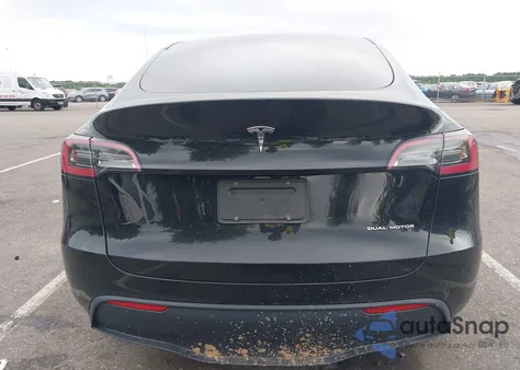 2023 Tesla Model Y Awd/Long Range Dual Motor All-Wheel Drive из США, поврежденный, VIN 7SAYGDEE2PA109825